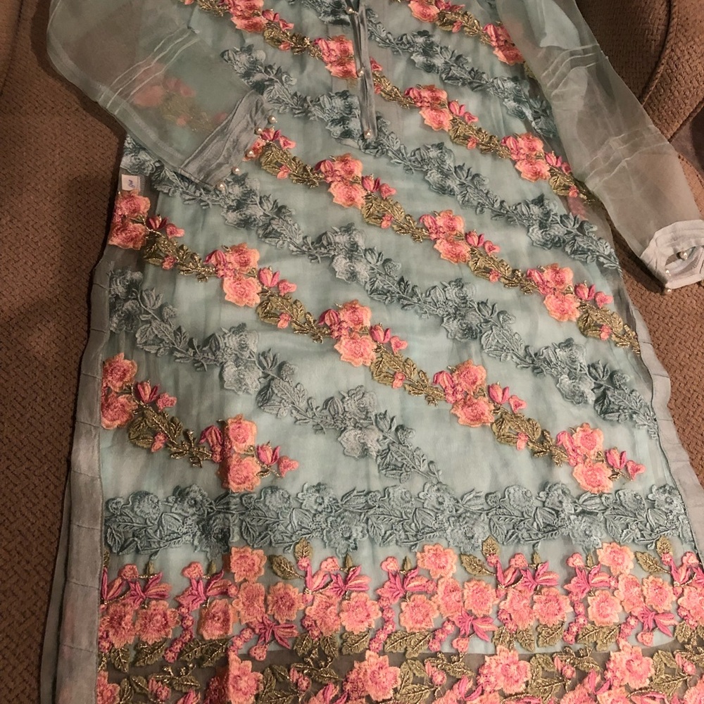 Pakistani/Indian kurta Bin Saeed